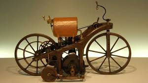 Lokomotif wap pertama di dunia di kereta api diuji pada tahun 1804 (banyak yang menganggap tarikh ini menjadi hari jadi locomotive steam), dan kapal darat di rusia muncul pada tahun 1833. Mengungkap Misteri Pencipta Motor Pertama Di Dunia