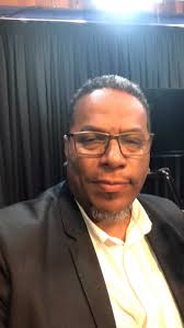 Siga eles no Instagram @afrosaudeufu