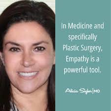 Alicia Sigler's Instagram, Twitter & Facebook