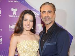 • alejandro fernández estrenó el video de me olvidé de vivir, tema que canta a dúo con su padre vicente fernández. Hija De Alejandro Fernandez Se Casa En Una Boda Sorpresa