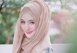 Jadi setelah anda membuat minyak pemikat ini, anda harus bisa membuat wanita anda menghirup wewangian minyak pemikat ini. Pin On Arahdotcom