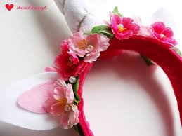 Wenn sich der kleber gesetzt hat, entscheiden sie, wo sie ihre ohren auf das wenn sie den filz in streifen geschnitten haben, die zum stirnband passen, wickeln sie sie darum. Anleitung Magischen Einhorn Haarreif Basteln Lisibloggt