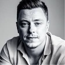 I built a multimodal AI Agent that explains medical scans in simple…