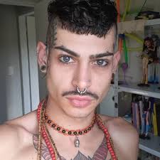 Gux Woop (@guxwoop) • Instagram photos and videos