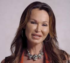 Kelly Star's Instagram, Twitter & Facebook