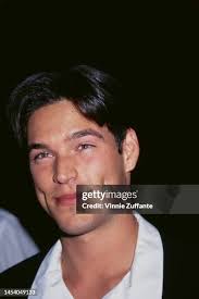 3 776 photos et images haute résolution de Eddie Cibrian