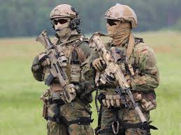 Er ist ein soldat der deutschen bundeswehr. Photo File Hier Kommt Das Ksk Spartanat