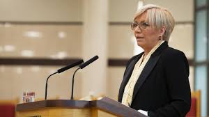 Wybory w polsce obecnie przeprowadza się dla wyboru prezydenta rp (wybory prezydenckie), posłów na sejm i senatorów (wybory parlamentarne), posłów do parlamentu europejskiego (wybory europejskie), a także radnych sejmików województw, rad powiatów i gmin oraz prezydentów lub burmistrzów miast i wójtów (wybory samorządowe). Prezes Trybunalu Konstytucyjnego O Aborcji Julia Przylebska To Decyzja Wynikajaca Z Prawa A Nie Polityki Tvp Info