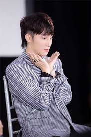 Bts đụng hàng kiểu tóc sơn tùng trong mv mới fake love | chuyển động 30shine số 9 đăng ký kênh để xem thêm những. Full Kiá»ƒu Toc Mullet Cá»±c Cháº¥t Cho Nam Giá»›i Ae Co Dam Thá»­ Má»™t Láº§n