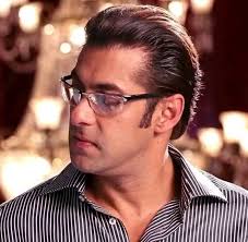 Zoe Saldana's beauty and glamour