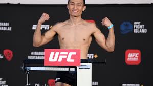 Nicolae negumereanu, în vârstă de 26 de ani, a obținut duminică dimineață prima sa victorie în ufc, cea mai importantă divizie din mma. Cawqm7if8juhem