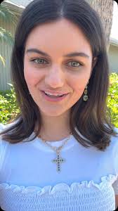 Starting a new trend: Accessories of the day!! #AOTD 💋💋💋 #agta  #addmorecolortoyourlife #couture #dropdeadgorgeous #highjewelry  #showmeyourearrings #tourmaline #zircon