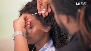 Amazon.com: Red by Kiss All Mighty Bond Lace Front Wig 32mL (1.1 fl oz.) :  Video Games