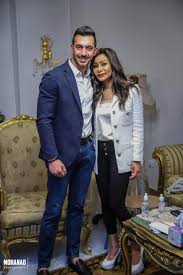 وهل يكون لها عدة أزواج، كما للرجل عدة زوجات؟ الإجابة: Ù‡Ù† Ø´Ù‚ÙŠÙ‚Ø© Ù…Ø­Ù…Ø¯ Ø±Ù…Ø¶Ø§Ù† ØªØ³ØªØ¹Ø¯ Ù„Ù„Ø²ÙØ§Ù ÙØ±Ø­ÙŠ Ø§Ù„Ù†Ù‡Ø§Ø±Ø¯Ù‡ ÙˆØ¬Ø¨Ù†Ø§ ÙƒÙ…Ø§Ù…Ø§Øª ÙˆÙƒØ­ÙˆÙ„ Ù„Ù„Ù…Ø¹Ø§Ø²ÙŠÙ…