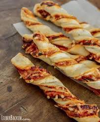 Schneller Snack Gedrehte Pizzastangen Lieberbacken Rezept Fingerfood Rezepte Fingerfood Rezepte