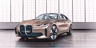 The bmw flexible fast charger for home use, the charging cable (mode 3) for public charging, and the bmw charging card for access to the public charging network are included with purchase. Mit Grossen Nieren Richtung Serie Bmw Zeigt Concept I4 Electrive Net