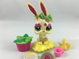 Littlest Pet Shop Ultra Rare Chinese New Year Bunny 2077 W Accessories Pet Shop Littlest Pet Shop Little Pets