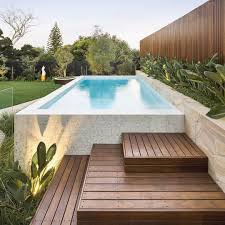 Landscaping Ideas With Pool Although Small Land Make Sure The Size Of Pool Landscaping Ideas Is Still Ideal For The Sake Of C Tuin Zwembad Tuin Tuin Ideeen