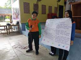 Pada 2009, sekolah kebangsaan hamzah (2) memiliki 464 pelajar lelaki dan 493 pelajar perempuan. Sk Hamzah 2 Home Facebook
