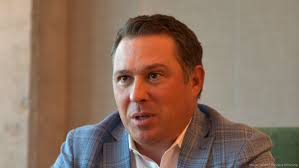 Rob Lynch becomes CEO of Shake Shack