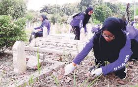 Katanya, institut pengajian tinggi juga tidak terkecuali menerima tempias ledakan teknologi yang semakin menghakis nilai kemanusiaan dan keilmuan menyebabkan wujudnya sindrom 4k (kuliah, katil, kafeteria dan. Suburkan Nilai Kemanusiaan