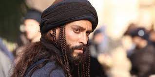 Mehmet tapar'ın ölümünden sonra oğlu mahmut selçuklu tahtına oturdu. Uyanis Buyuk Selcuklu Dizisinde Ahsen Sencer Ve Tapar Karsi Karsiya