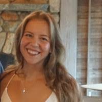 Stephanie Archambault's Instagram, Twitter & Facebook