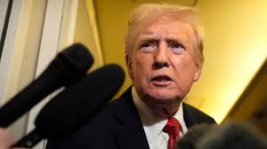 RFK Jr. suspends his presidential bid and backs Donald Trump before  appearing with him at his rally