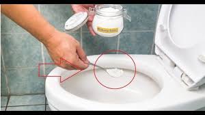 Une Astuce Brillante Pour Des Toilettes Toujours Propres Et Fraiches Il Suffisait D Y Penser Nettoyer Toilettes Nettoyage Wc Toilettes Propres
