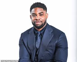 Micah richards has also removed himself from twitter due to some of the racist abuse he has received via the social networking site. Sportsmail S New Columnist Micah Richards Says His Progress As A Pundit Is Being Undermined Aktuelle Boulevard Nachrichten Und Fotogalerien Zu Stars Sternchen