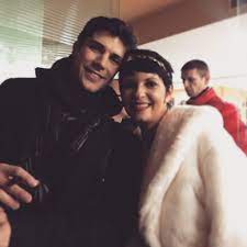 A dare lo scoop questa volta sono i diretti interessati e in particolar modo se mengoni si riposa, bolle invece non si ferma. Roberto Bolle Fidanzato Eta Altezza Peso Famiglia Del Ballerino