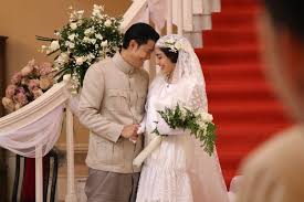 เปิดฉากหลอน ผีมาลัย ในละคร เรือนร่มงิ้ว ก็ทำใส่ใจทุกรายละเอียดความน่ากลัวจนที่เนียนจนขนลุก เป็นคนอย่างสวย เป็นผีอย่างหลอน งานนี้ได้. Csmqsschnjfsem