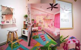 Di bawah ialah perkongsian pertama. Cantiknya Dekorasi Bilik Anak Perempuan Oleh Suri Rumah Ini Tarik Perhatian Gempak