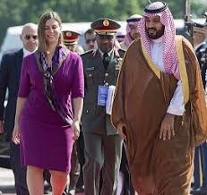 العاهل السعودي الملك سلمان بن عبد العزيز يُعفي ولي العهد محمد بن نايف من منصبه ويعين نجله محمد بن سلمان مكانه، وليا للعهدن ويعني الأمر الملكي الذي أصدره الملك سلمان أيضا أن يصبح الأمير محمد بن سلمان، البالغ من العمر 31 عاما، نائبا لرئيس الوزراء، بينما يستمر. Ø´Ø§Ù‡Ø¯ ØµÙˆØ±Ø© Ù…Ø­Ø±Ø¬Ø© Ù„Ù†Ø§Ø¦Ø¨ Ø±Ø¦ÙŠØ³ Ø§Ù„Ø§Ø³ØªØ®Ø¨Ø§Ø±Ø§Øª Ø§Ù„Ø³Ø¹ÙˆØ¯ÙŠØ© ÙˆÙ…Ø³ØªØ´Ø§Ø± Ù…Ø­Ù…Ø¯ Ø¨Ù† Ø³Ù„Ù…Ø§Ù† ØªØ«ÙŠØ± Ø¬Ø¯Ù„Ø§ ÙˆØ§Ø³Ø¹Ø§ Ø¹Ù„Ù‰ ØªÙˆÙŠØªØ± ÙŠÙ…Ù†ÙŠ Ø¨Ø±Ø³