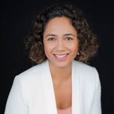 Alena Bennett's Instagram, Twitter & Facebook