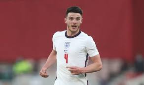 Well, there is no doubt he would make them a much steelier outfit, but beyond that. Man Utd Chelsea And Man City Suffer Declan Rice Transfer Blow After David Moyes Decision Breakingnewsworld