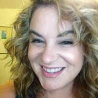 Annie Holt's Instagram, Twitter & Facebook