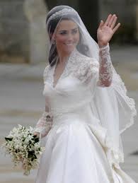 Kate middleton is an actress and producer, known for samassa juonessa (2018), mercyn sairaala (2009) and fbi: Bilderstrecke Zu Kate Middleton Ein Hochzeitskleid Fur Die Ewigkeit Bild 3 Von 6 Faz