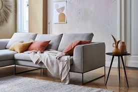 Befestigte kissen sind sehr häufig auf sofas zu finden, die mit leder gepolstert sind, da lederkissen eher rutschig sind und abrutschen, wenn sie nicht an den rahmen genäht sind. Kleine Kissen Langlich Rund Quadratisch Schoner Wohnen