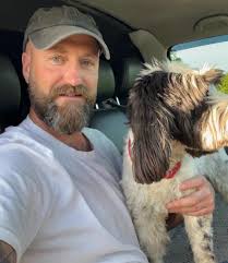 Hi, I'm just putting the feelers out to see if anyone is looking for  volunteers this year. I'm happy to go anywhere in the world. I'm 41 living  in the UK and