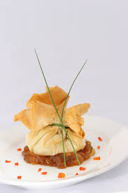 Aumoniere A L Andouille De Vire Pommes Et Camembert Normand Recette Repas Normand Recettes De Cuisine Andouille De Vire