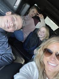 Jessica Shobe's Instagram, Twitter & Facebook