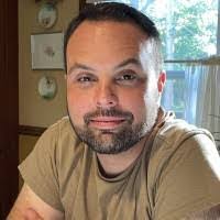 Russ Rowan's Instagram, Twitter & Facebook