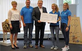 Hier können sie alle filialen in ihrem umkreis, sowie nach stadt und plz suchen. 4000 Euro Fur Die Dlrg Ortsgruppe