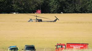 Das luftfahrtamt der bundeswehr fasst die fachliche verantwortung für die sicherheit im militärischen flugbetrieb in deutschland zusammen. Bundeswehr Hubschrauber Abgesturzt Soldatin Verbrennt Politik