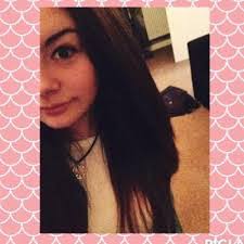 Elisha Blair's Instagram, Twitter & Facebook