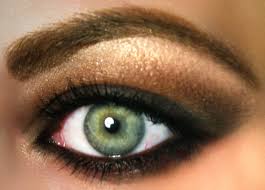 What causes an eyeball to shrink? Makeup Tricks To Make Your Eyes Look Bigger Simplemost