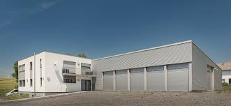 Sie können classic garagen gmbh unter der telefonnummer 07728 7995 kontaktieren. Classic Garage Weilmunster