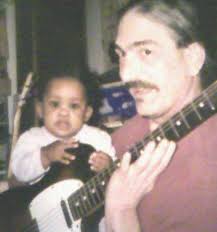 Any big hands in your family?