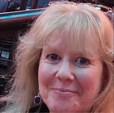 Cricut or silhouette? Or do yall prefer different cutting machines than  those?